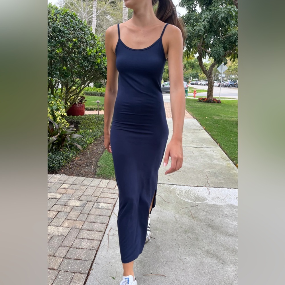 Brandy Melville Dress NWT (XS-M)